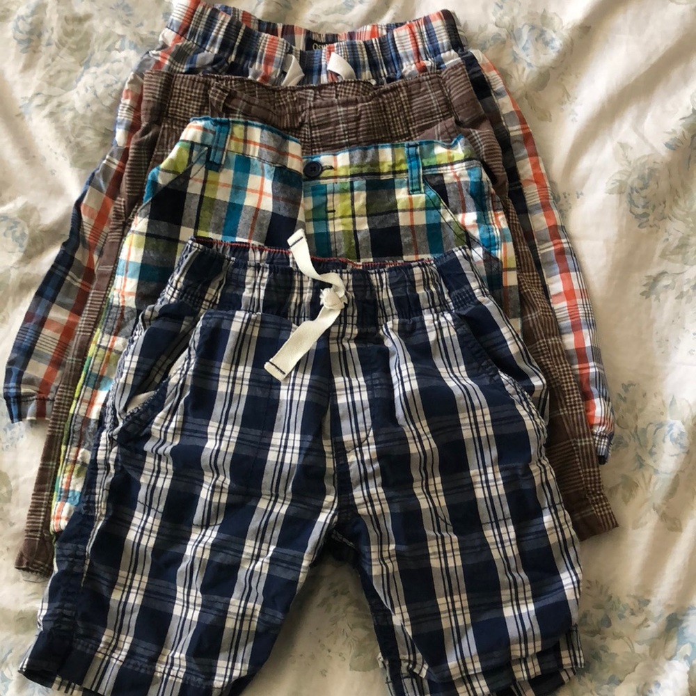 Bundle of 4 pairs of boys plaid size 7 shorts